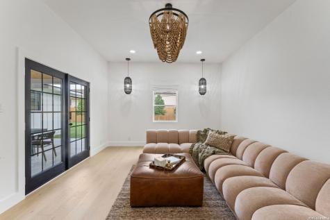706 Kenilworth San Antonio TX 78209