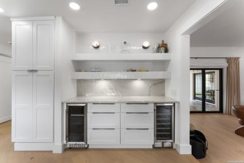 706 Kenilworth San Antonio TX 78209