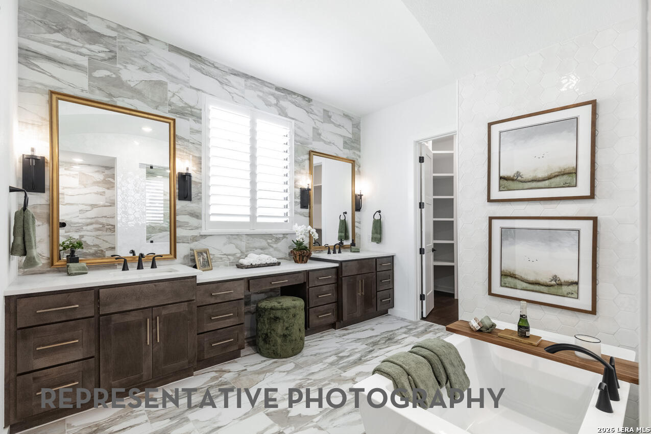 317 Dulce Vista Boerne TX 78006