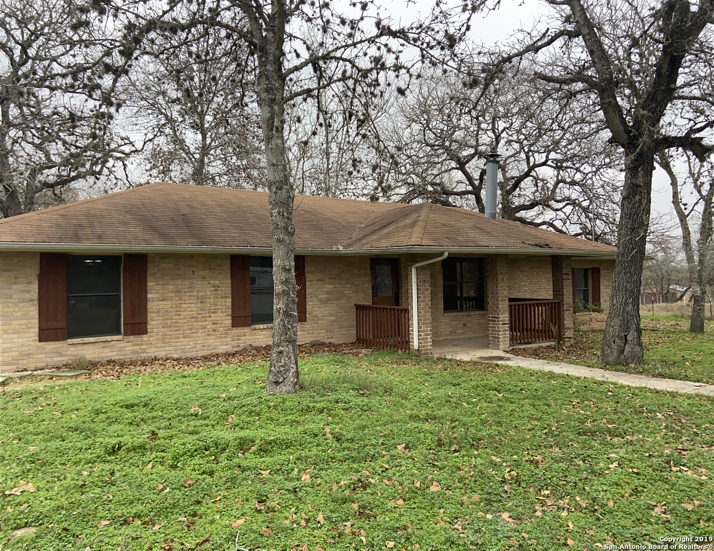 205 Oak Grove La Vernia TX 78121