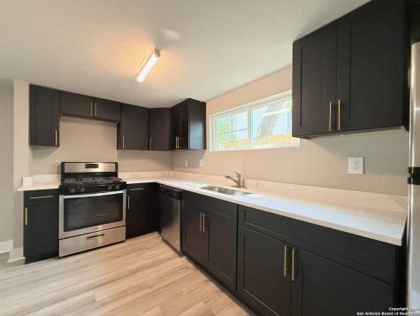 312 Avondale San Antonio TX 78223