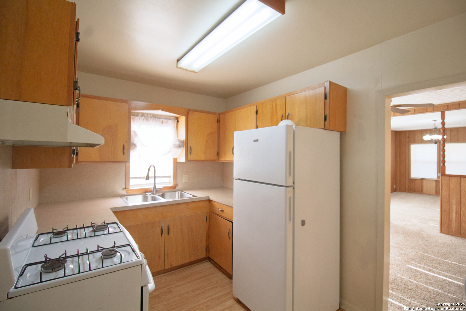 310 E Rachal Beeville TX 78102