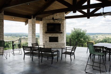 1881 Paradise Parkway Canyon Lake TX 78133