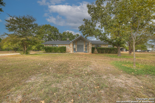 1922 Lou Ann Drive New Braunfels TX 78130