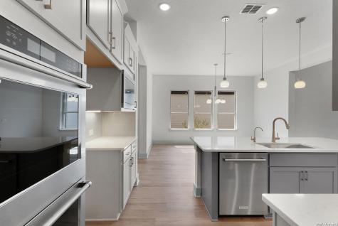 10145 Heinichen San Antonio TX 78254