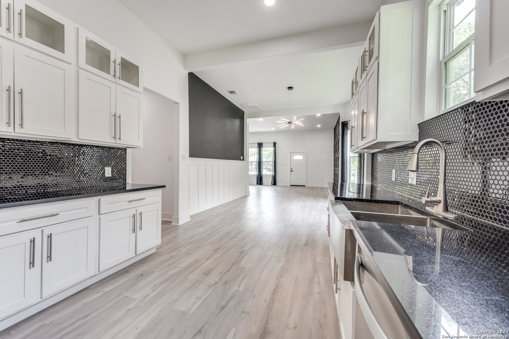 712 N Palmetto San Antonio TX 78202