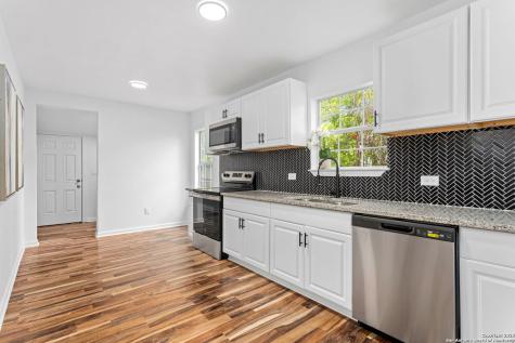 2927 New Braunfels San Antonio TX 78210