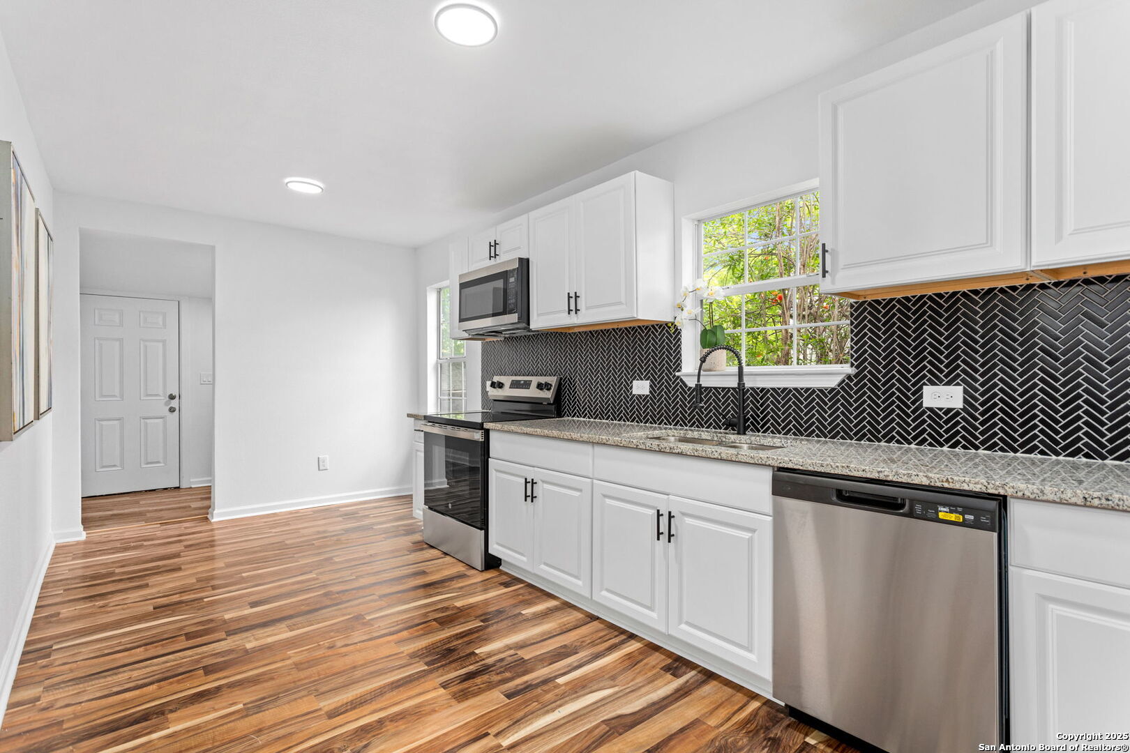 2927 New Braunfels San Antonio TX 78210
