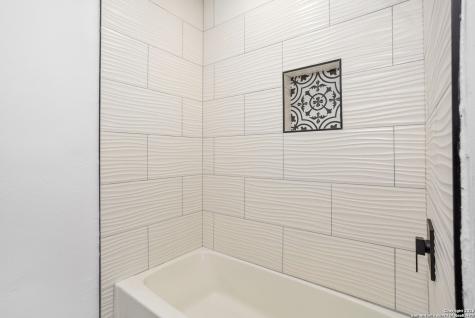 2927 New Braunfels San Antonio TX 78210