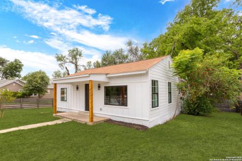 2927 New Braunfels San Antonio TX 78210