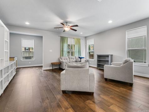 206 Ridgecrest Drive #16 San Antonio TX 78209