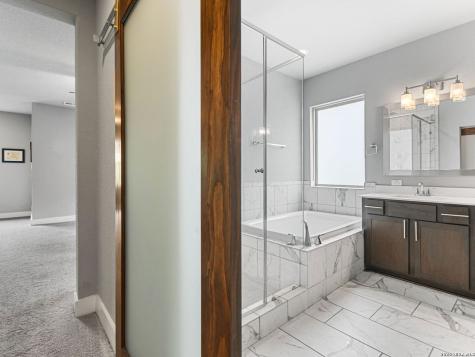 206 Ridgecrest Drive #16 San Antonio TX 78209