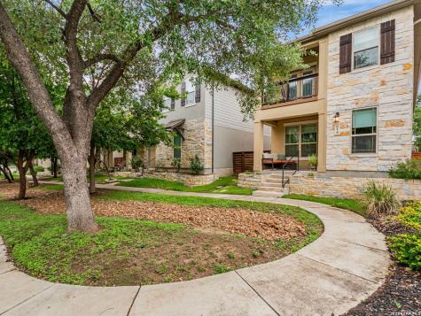 206 Ridgecrest Drive #16 San Antonio TX 78209