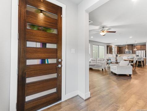 206 Ridgecrest Drive #16 San Antonio TX 78209
