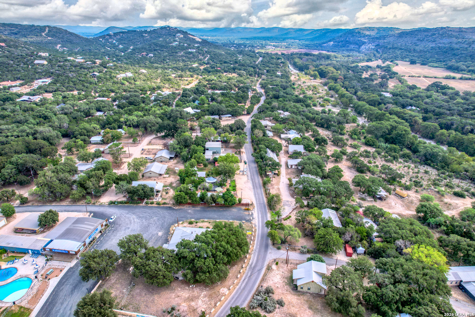 100 Pineview Concan TX 78838
