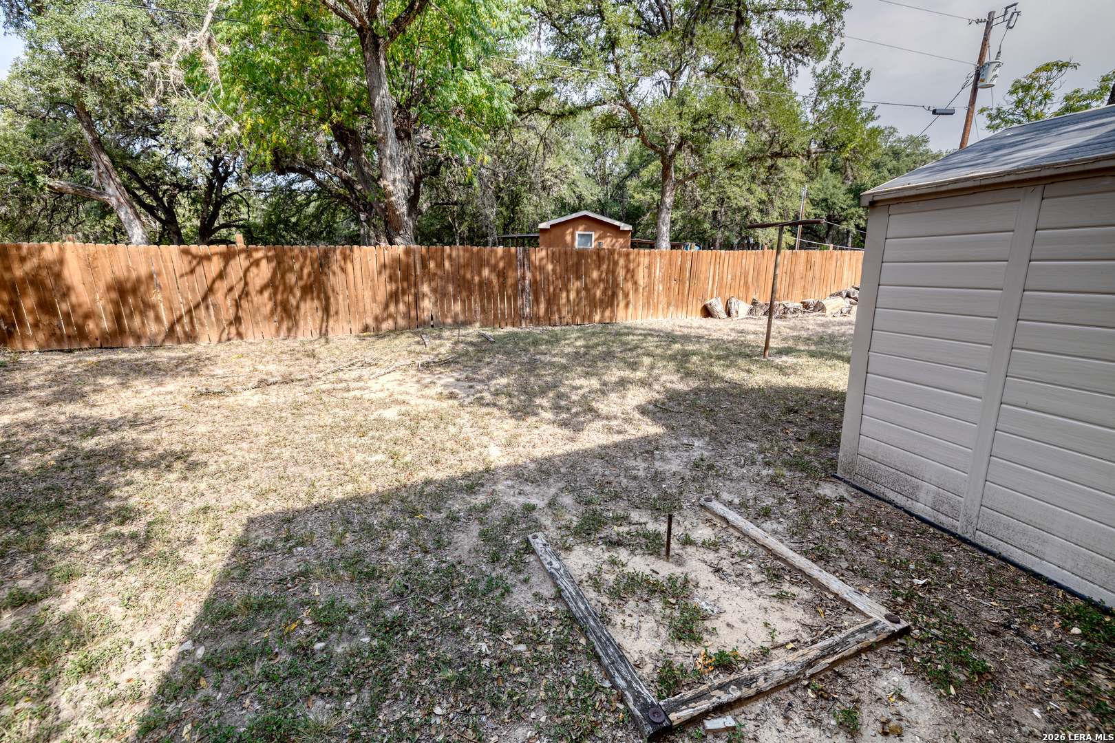 100 Pineview Concan TX 78838