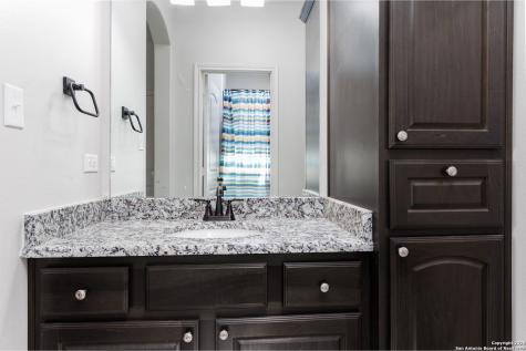 8400 West Fm 140 Charlotte TX 78011