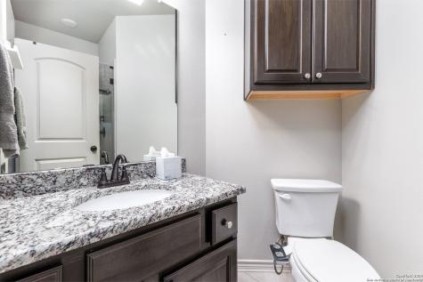 8400 West Fm 140 Charlotte TX 78011