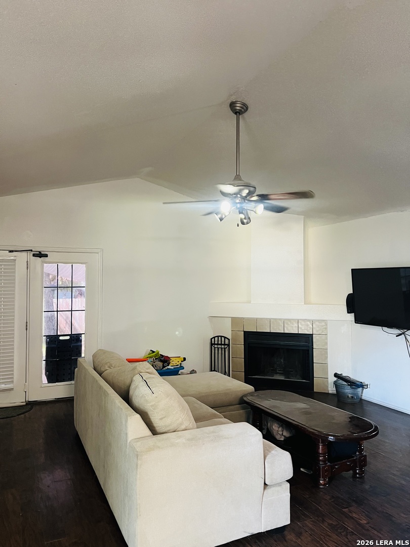 9827 Autumn Silver San Antonio TX 78254