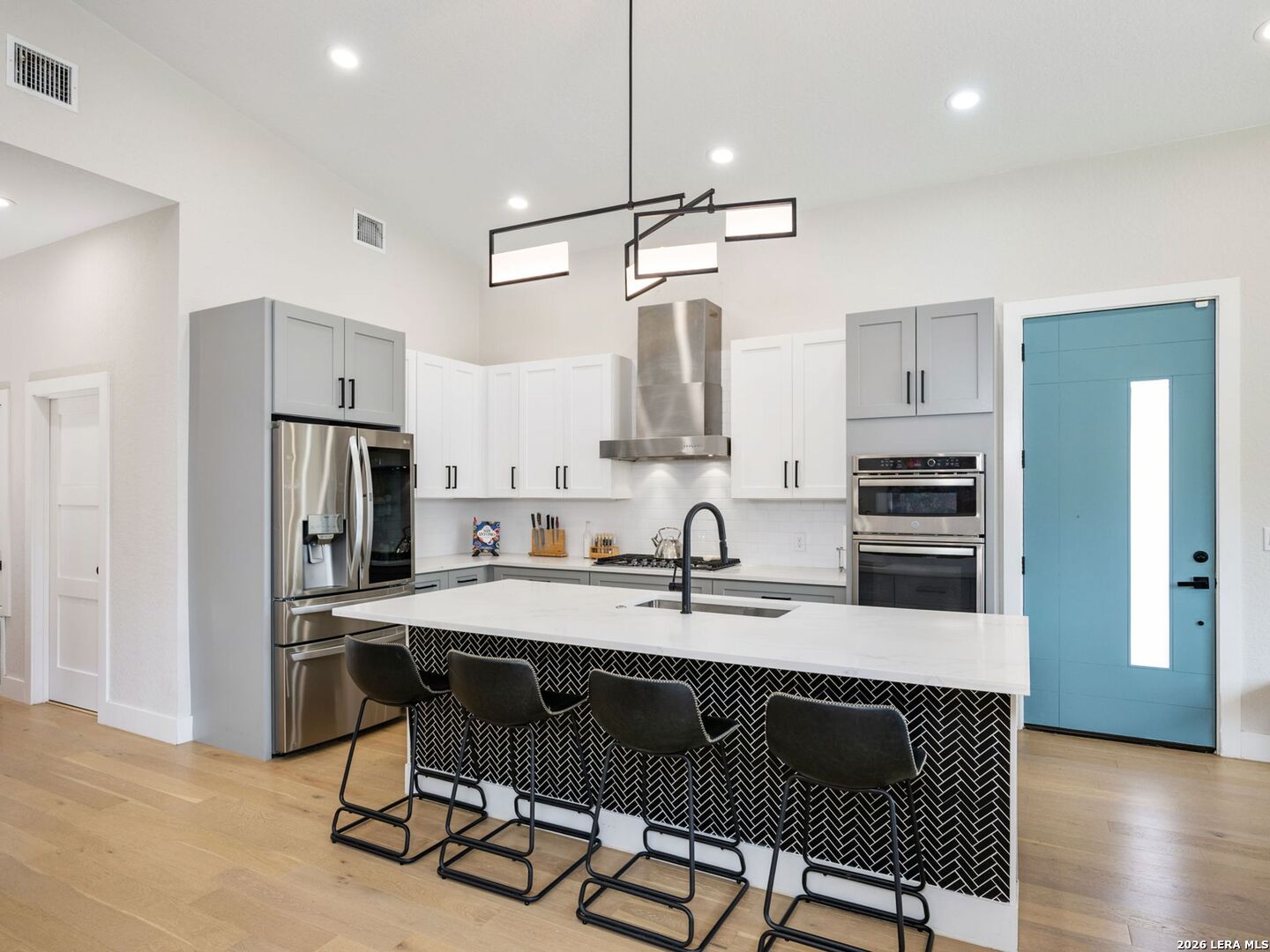 211 W Lubbock Street San Antonio TX 78204