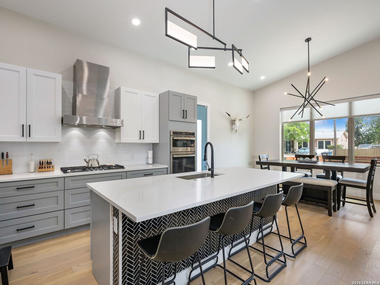 211 W Lubbock Street San Antonio TX 78204