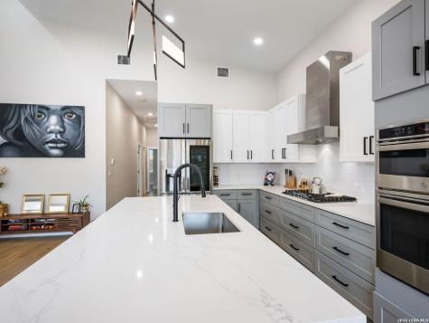 211 W Lubbock Street San Antonio TX 78204
