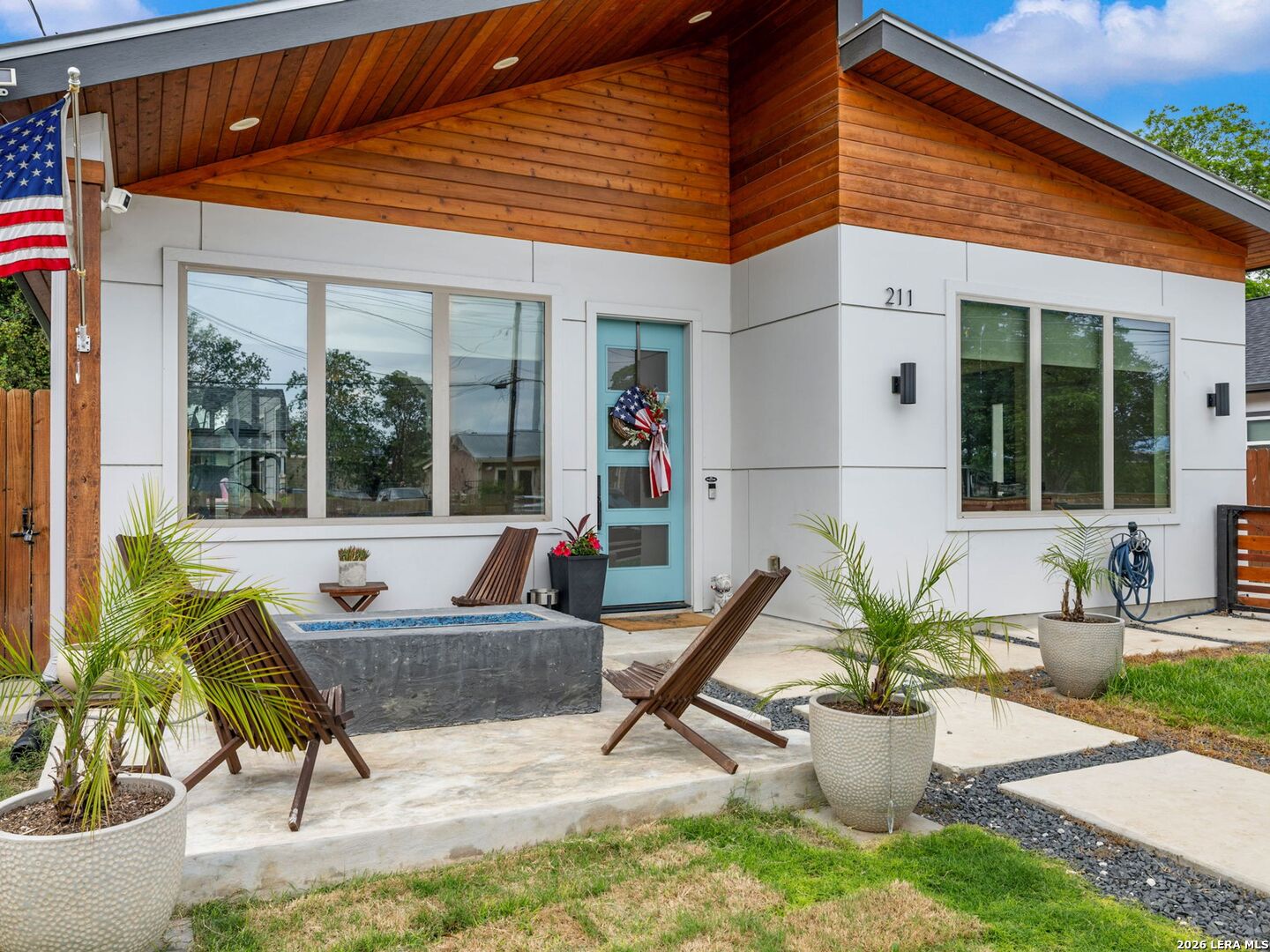 211 W Lubbock Street San Antonio TX 78204