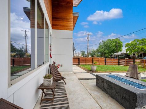 211 W Lubbock Street San Antonio TX 78204