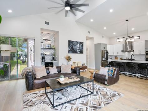 211 W Lubbock Street San Antonio TX 78204