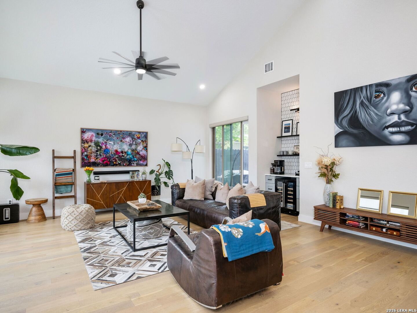 211 W Lubbock Street San Antonio TX 78204