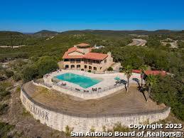 224 Private Road 1717 Mico TX 78056
