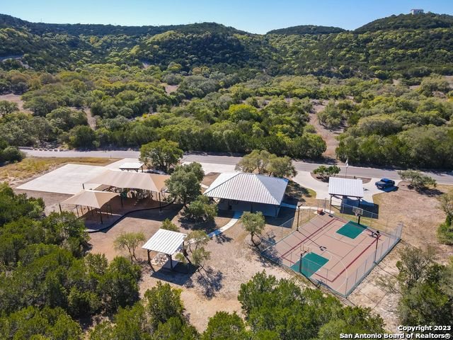 224 Private Road 1717 Mico TX 78056