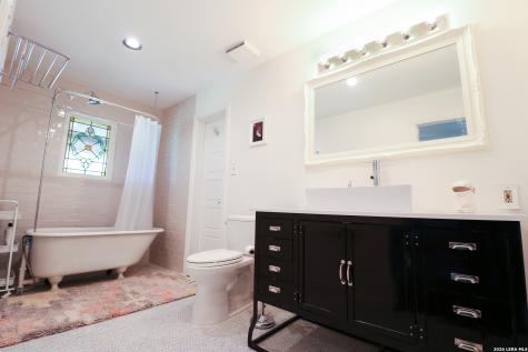 810 Oakwood San Marcos TX 78666