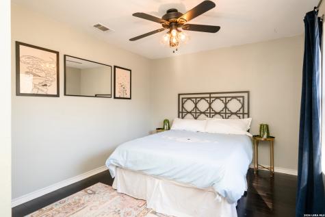 810 Oakwood San Marcos TX 78666