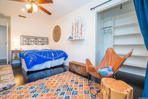 810 Oakwood San Marcos TX 78666