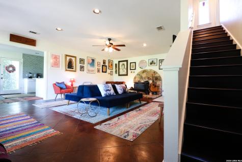 810 Oakwood San Marcos TX 78666