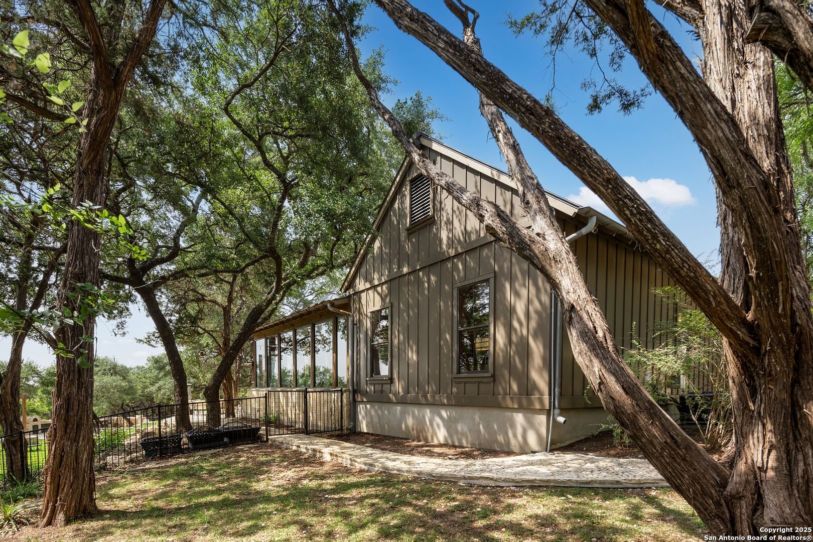 27170 Toutant Beauregard Boerne TX 78006