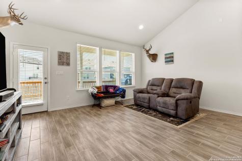 4012 Wild Bloom Seguin TX 78155