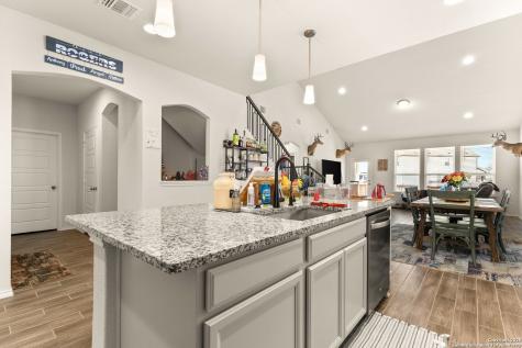 4012 Wild Bloom Seguin TX 78155