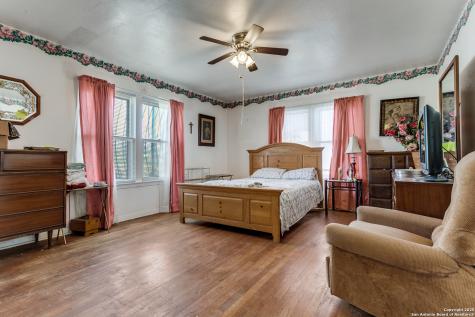 2643 W Craig Place San Antonio TX 78228