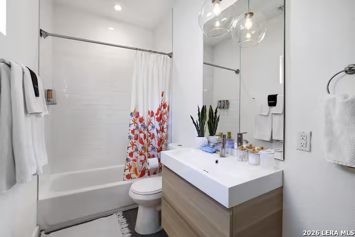 1138 Gibbs San Antonio TX 78202