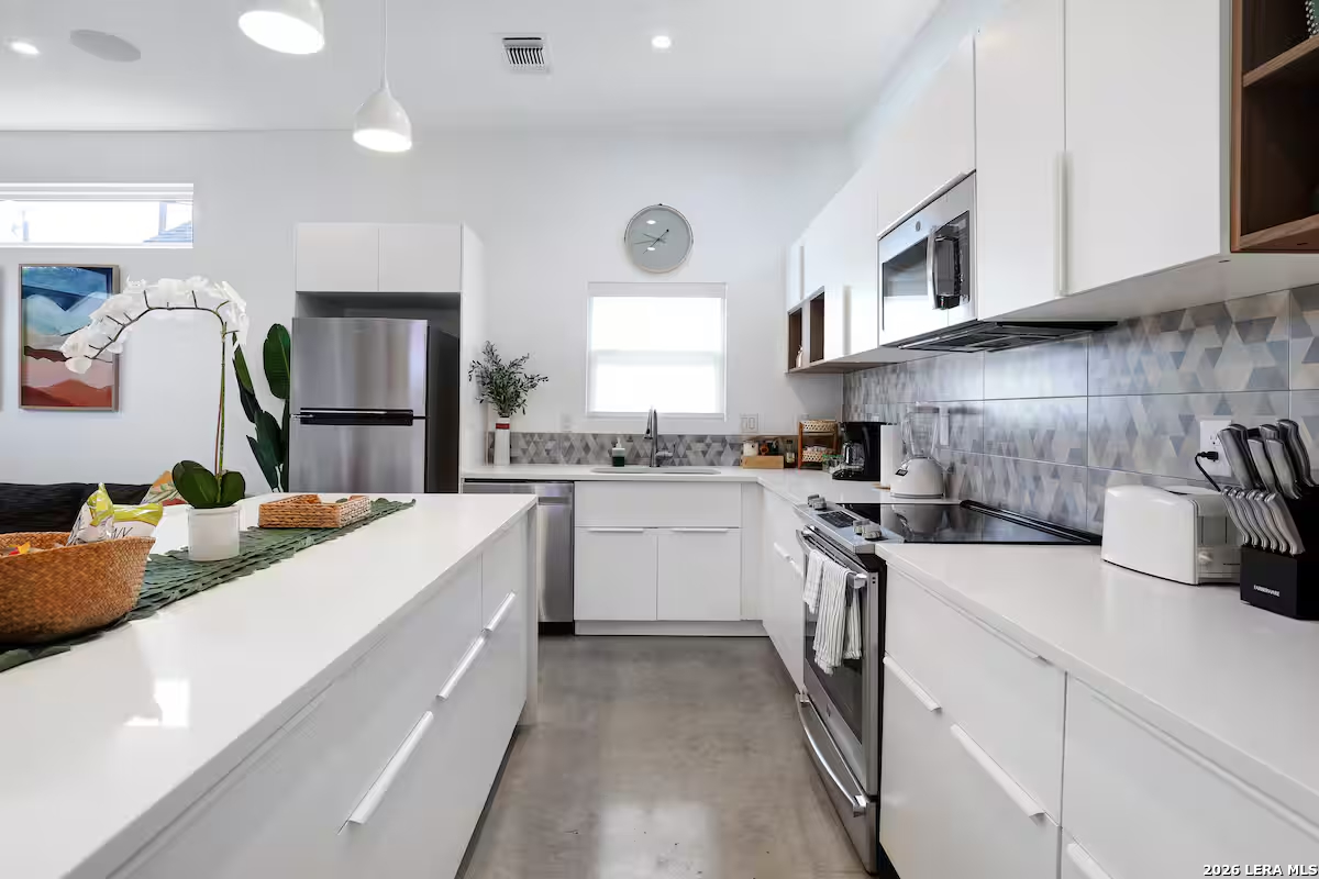 1138 Gibbs San Antonio TX 78202