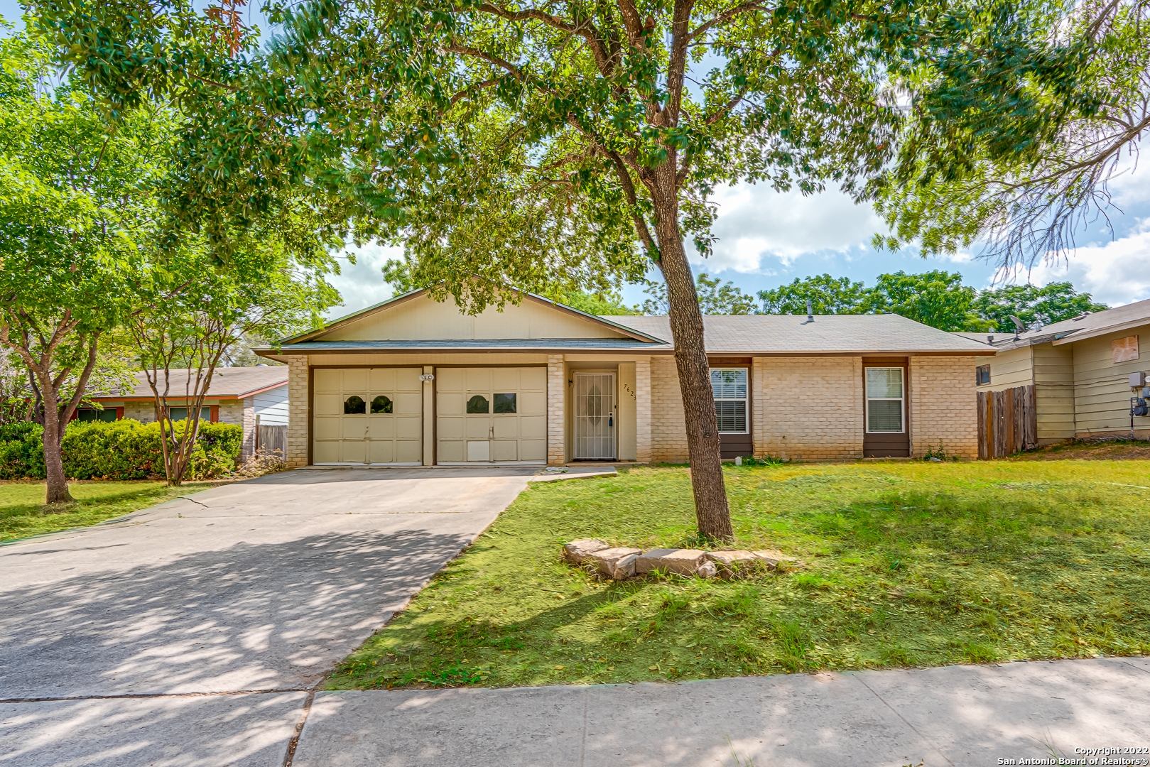 7623 Meadow Green Street San Antonio TX 78251