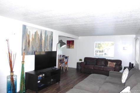 1884 Live Oak Canyon Lake TX 78133