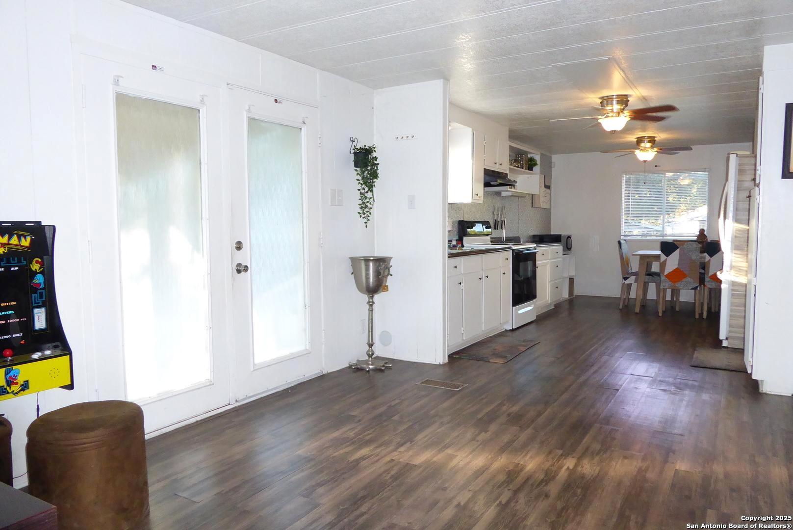 1884 Live Oak Canyon Lake TX 78133