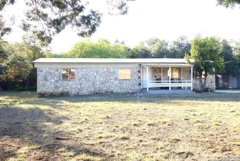 1884 Live Oak Canyon Lake TX 78133