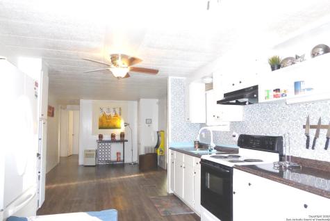 1884 Live Oak Canyon Lake TX 78133