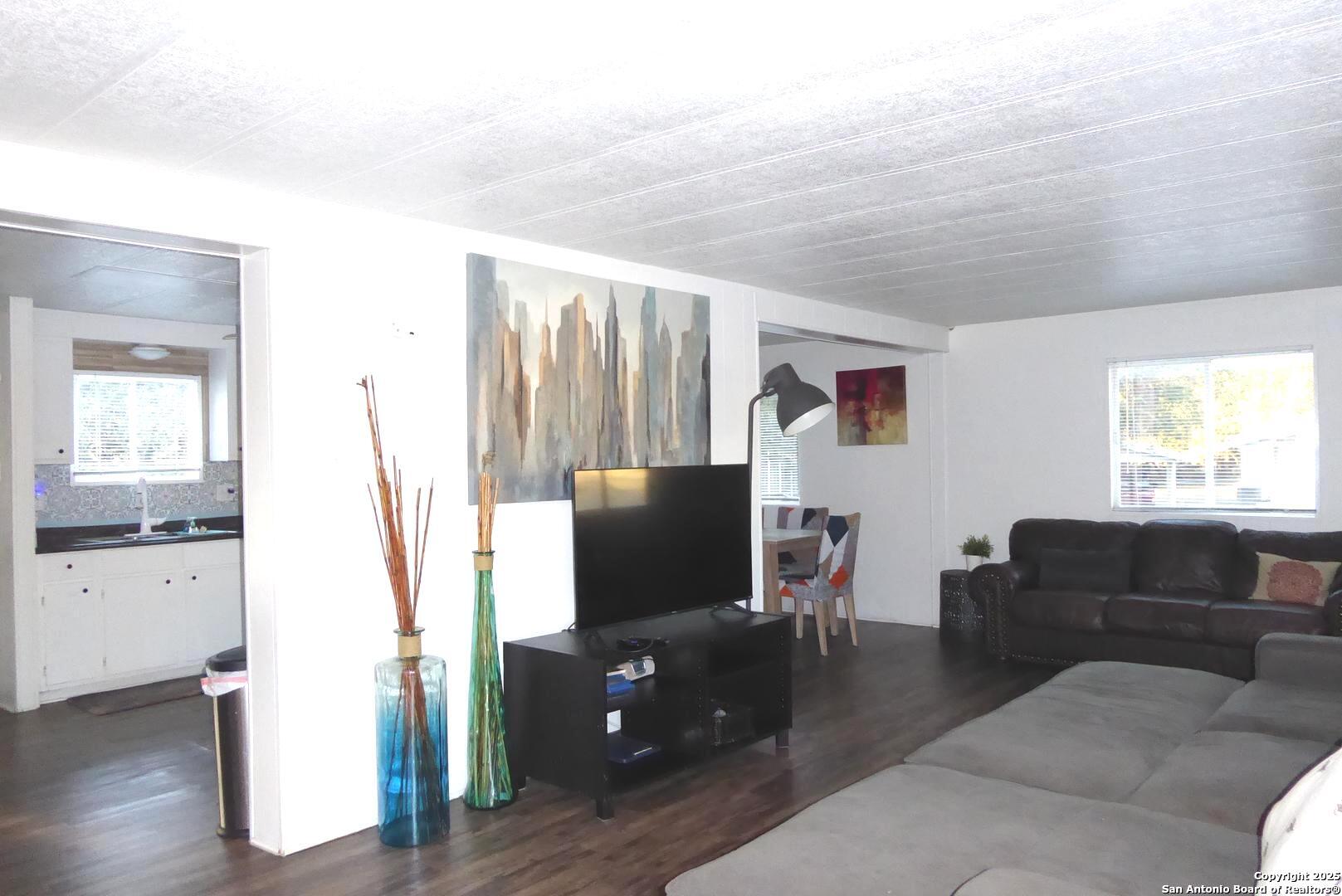 1884 Live Oak Canyon Lake TX 78133
