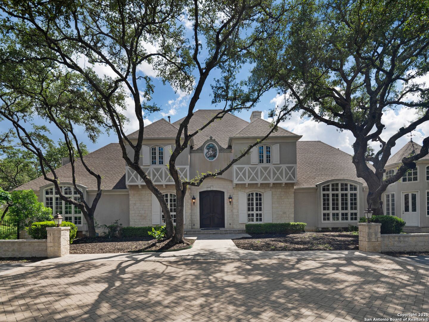 100 Tomahawk Trail San Antonio TX 78232