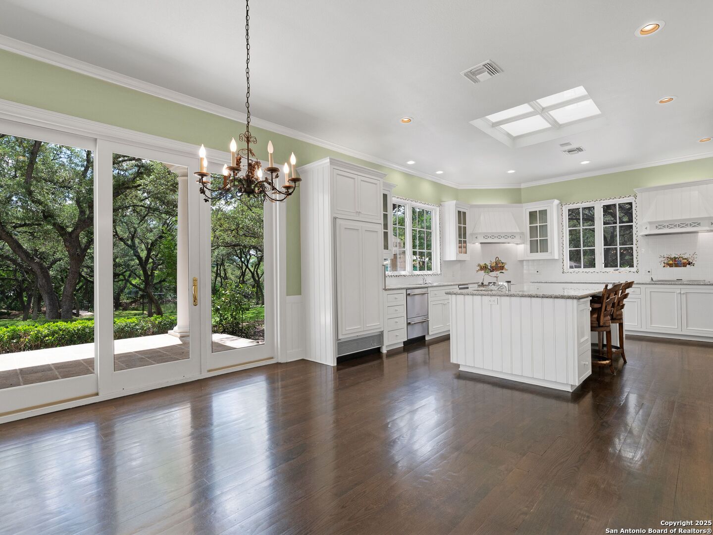 100 Tomahawk Trail San Antonio TX 78232
